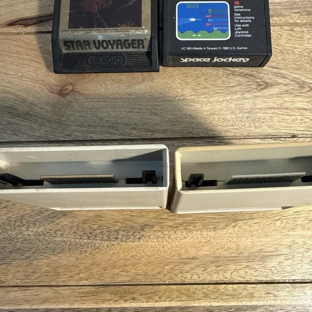 Vintage Atari Lot Of 4 Retro Video Games Untested